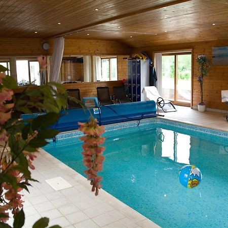 גרימסבי Treetops Cottages & Spa מראה חיצוני תמונה