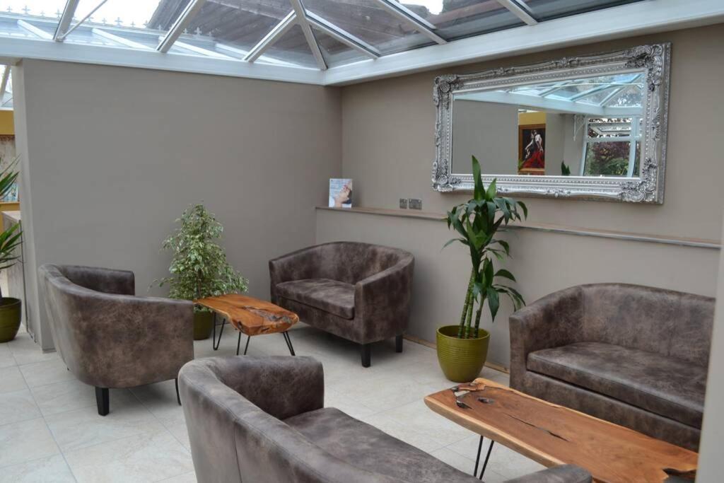 גרימסבי Treetops Cottages & Spa מראה חיצוני תמונה